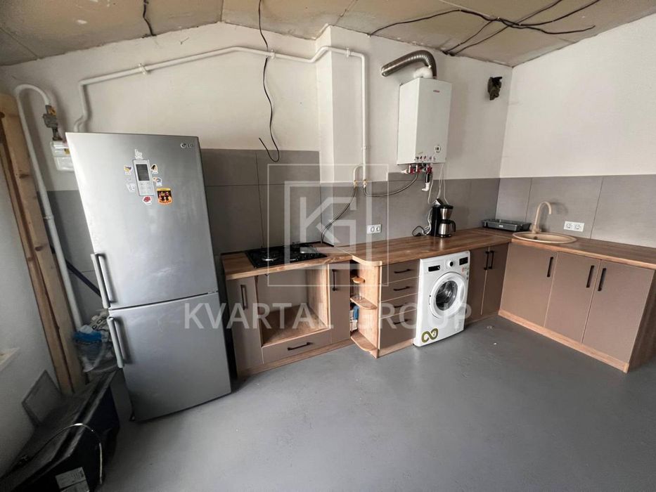 Продам 2к квартиру з незавершеним ремонтом. 2% оформлення!