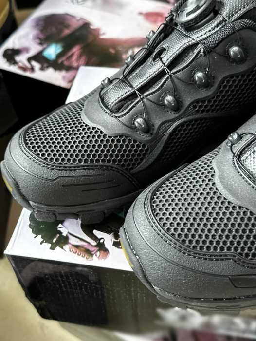 Тактичні військові демісезонні кросівки на автошнурівці Чорні 40-45р