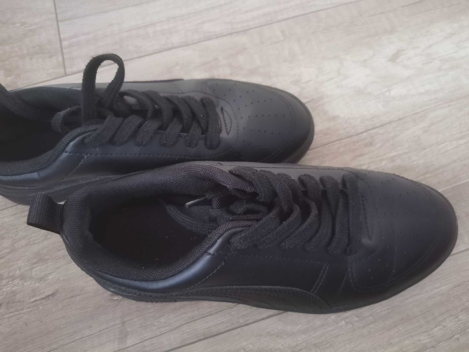 Buty Puma.