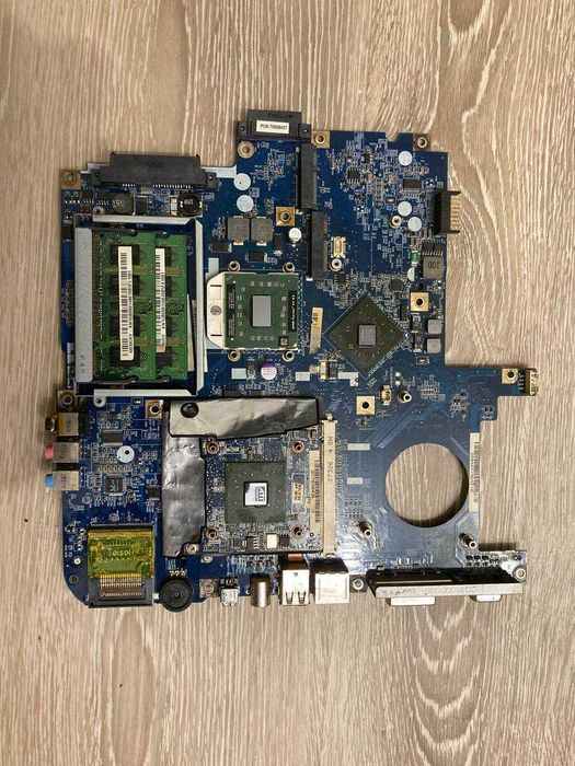 Разборка Acer Aspire 7520G 17"