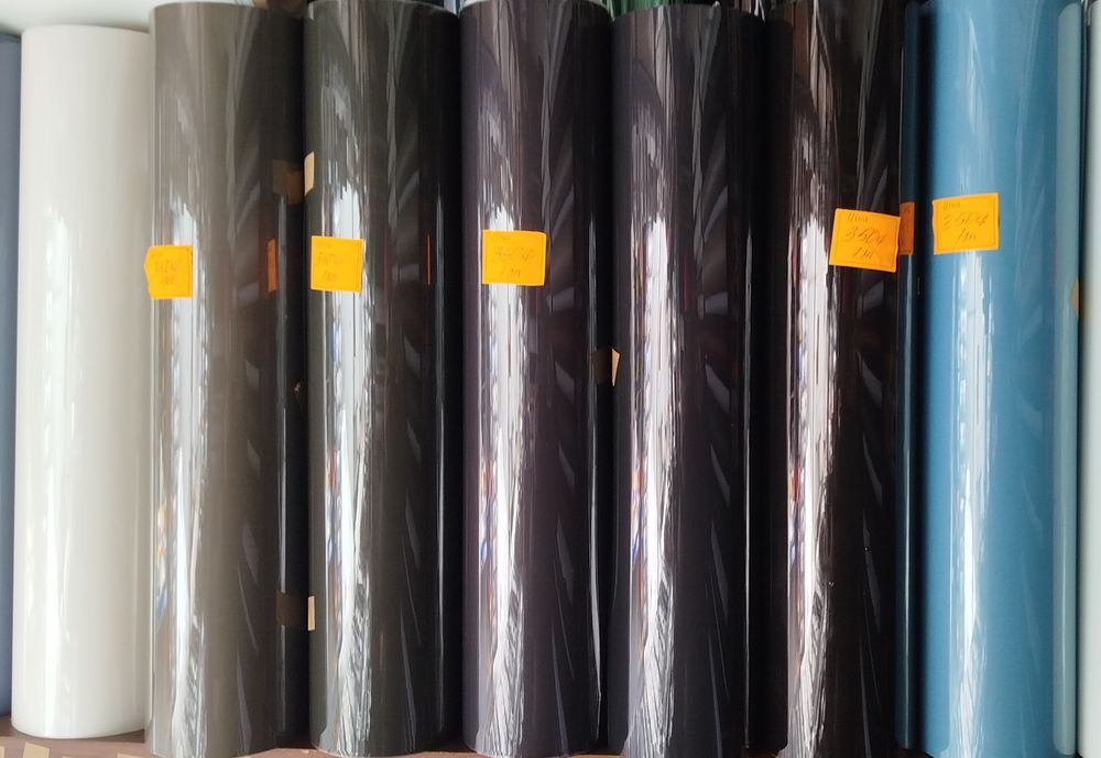 Поліуретанова плівка тонуюча на фари і стопи антигравійна 40см