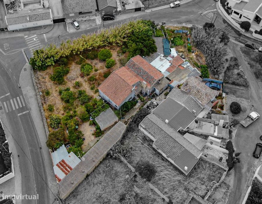 Terreno com 1.900 m2 em Bicesse - Cascais