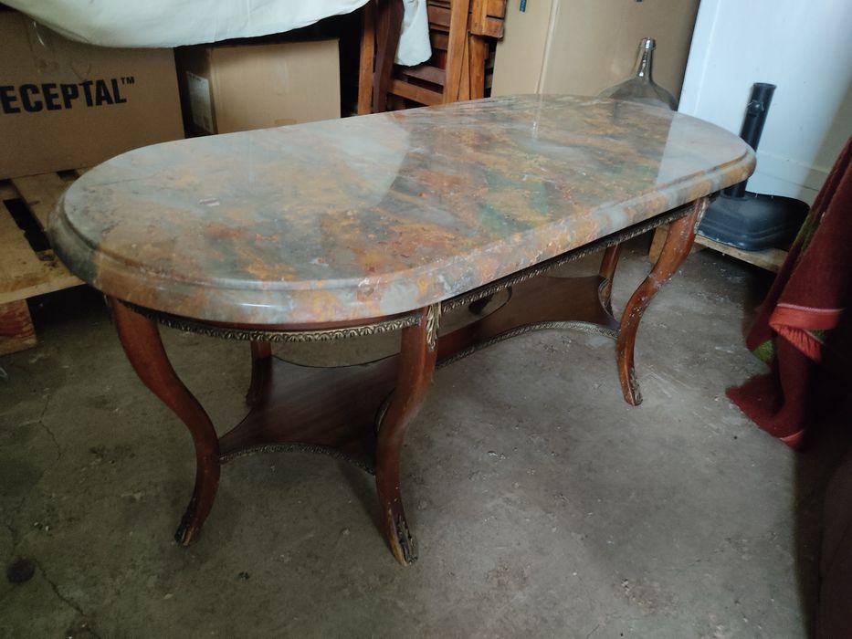 Mesa de centro em Mármore