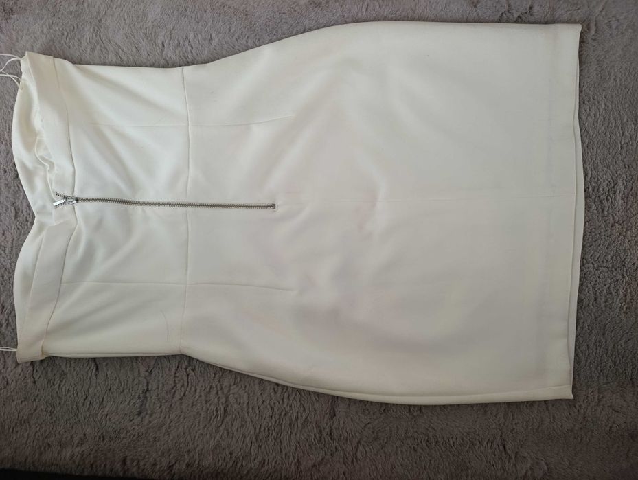Vestido branco pérola elegante