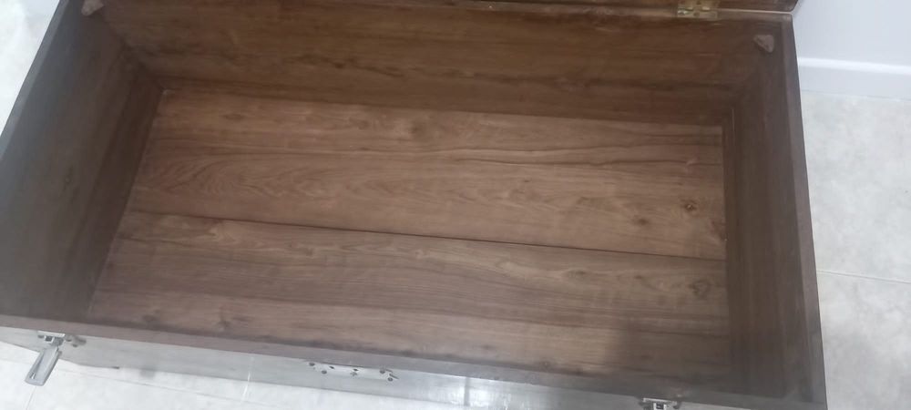 Arca em madeira/ Baú/ Arca antiga