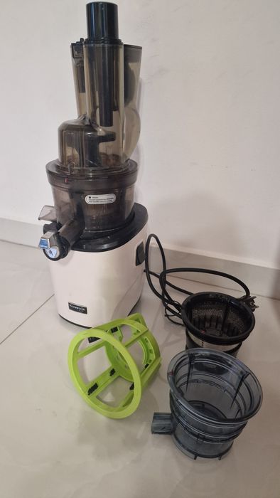 Kuvings Revo830 wyciskarka wolnoobrotowa biała