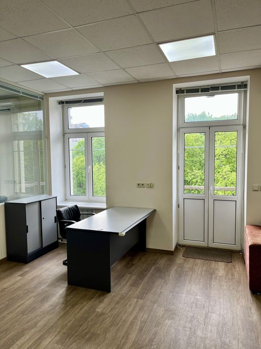 Офіс / Без комісії / 128 м2 / Парк Шевченка / Метро 5 хв. / Фасад