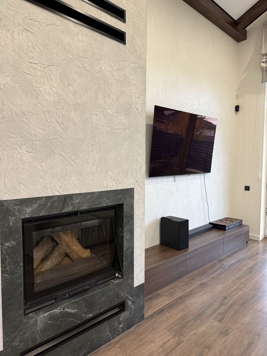 Продаж будинку з дизайнерським ремонтом та меблями у с.Боратин