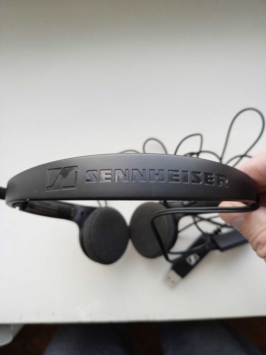 Наушники Sennheiser c микрофоном, черные