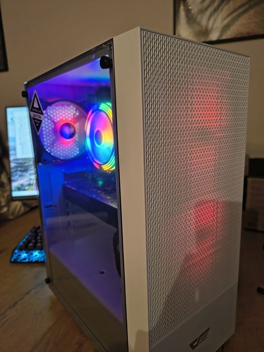 Komputer, Ryzen 5 3600, GTX 1080 8gb, 16 GB ram