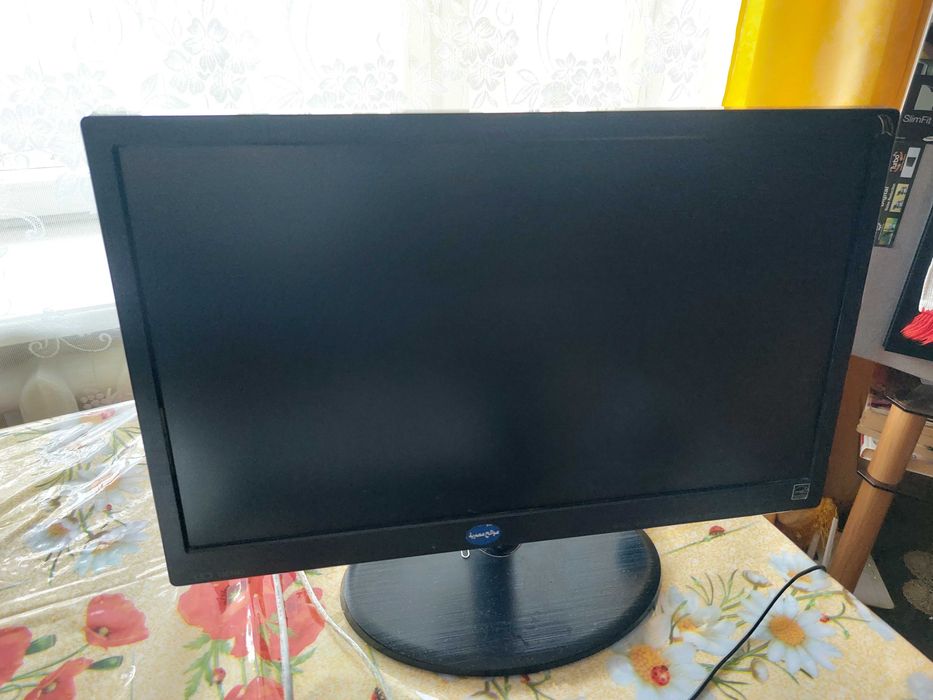 Монітор LG 19 дюйм