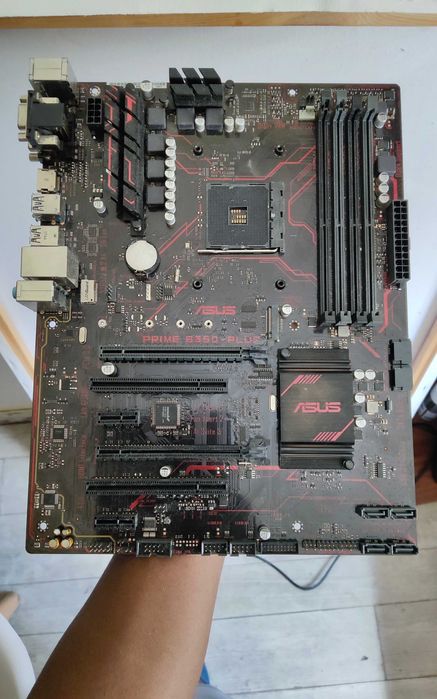 Asus prime b350-plus + Fonte de alimentação 550w + Nvidia gt 720 + CPU Ryzen 5 5600gb e SsD 256gb