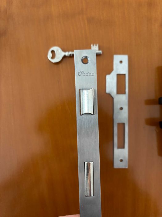 Puxadores + fechaduras64739072769027121