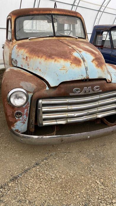 GMC 4500 Pick Up 1948r patyna wieloryb Five window