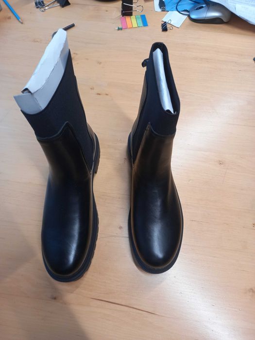 Шкіряні чоботи 42 28 см