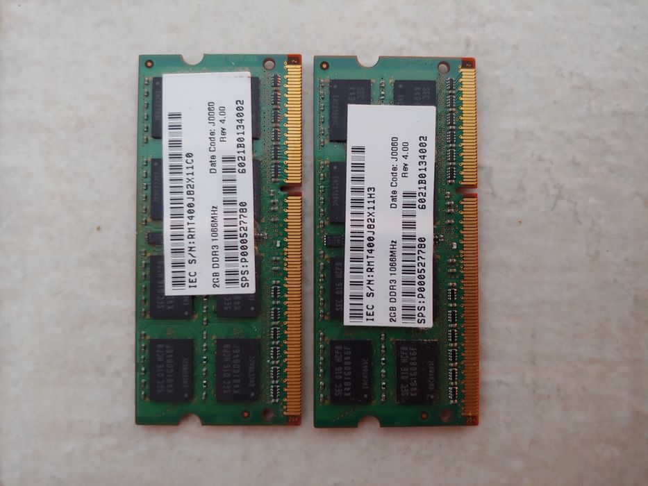 Оперативна пам'ять 2Gb (4Gb) DDR3 1066 Samsung