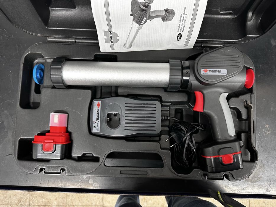 Pistola de silicone eletrcia WURTH