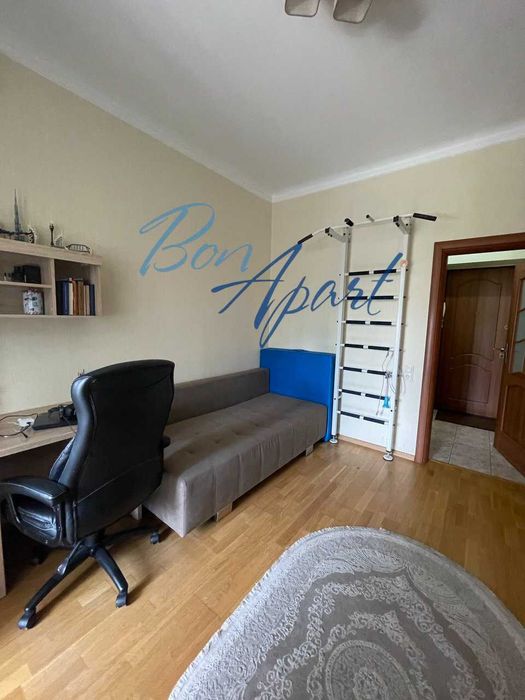 Продаж 2-к квартири на Чоколівці