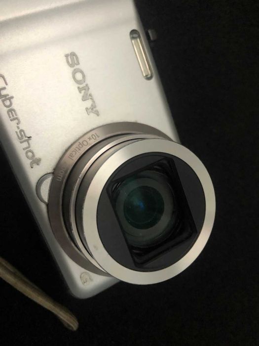 Sony Cyber-shot DSC-H55