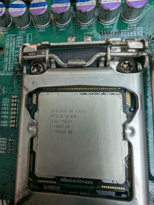 Serwer Xeon X3430 2.4 GHz 8gb S3420GP W-MEM1333E32G