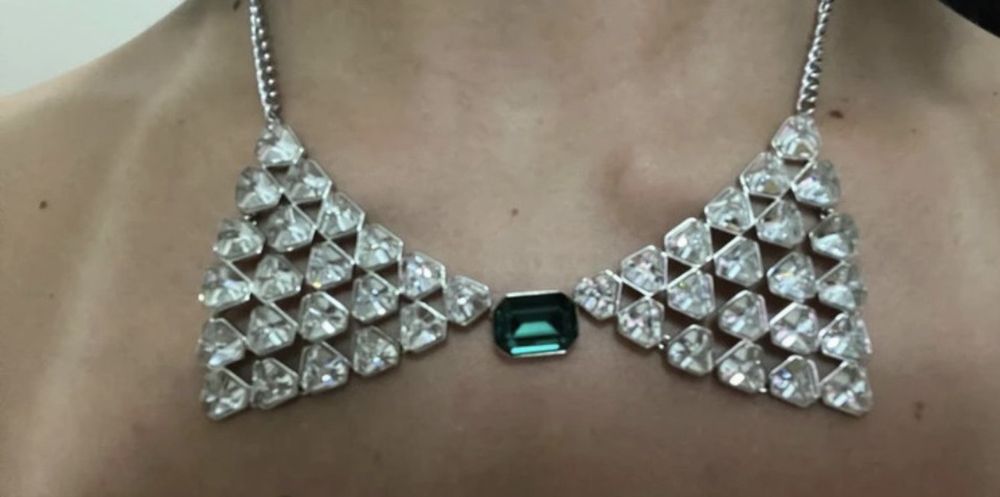 Colar Swarovski Novo