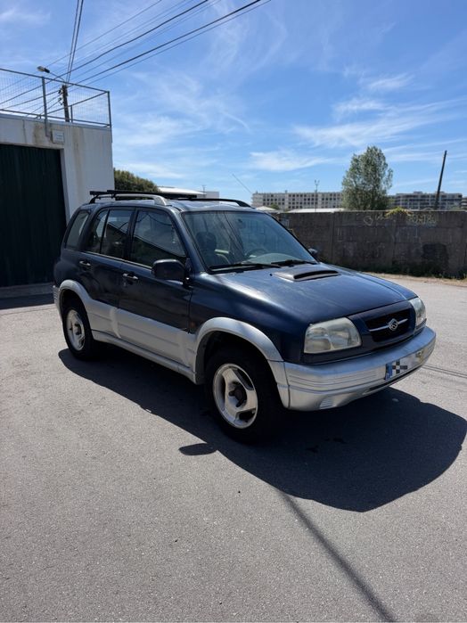 Suzuki Grand Vitara 4X4 / Ar condicionado