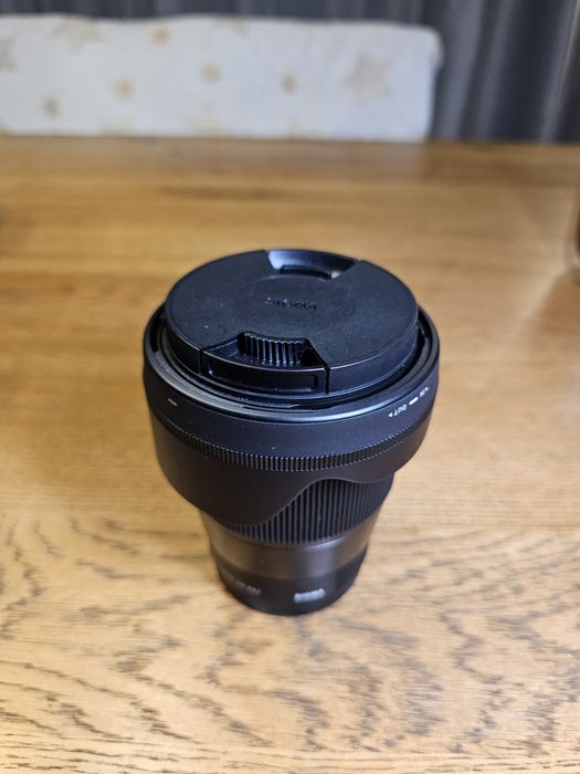 Sigma 16 mm f/1.4 DC DN Contemporary (Sony E-Mount, APS-C)