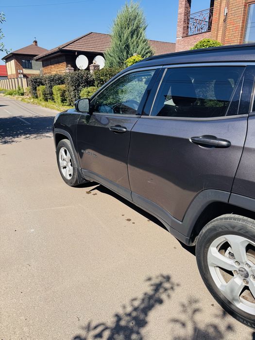Jeep compass 2018 latitude