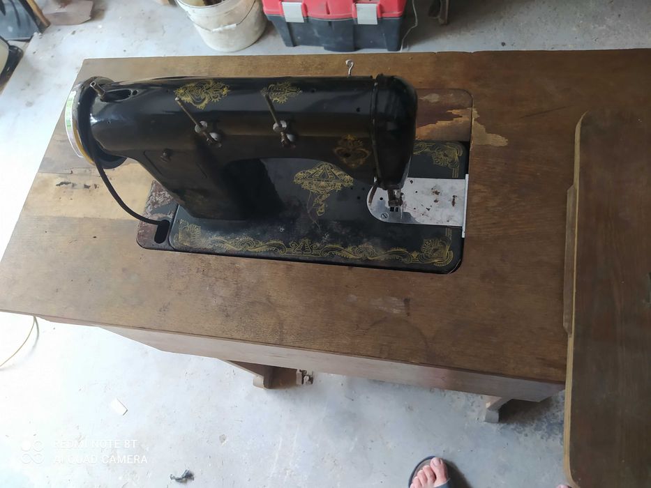 Maszyna do szycia Łucznik antyk