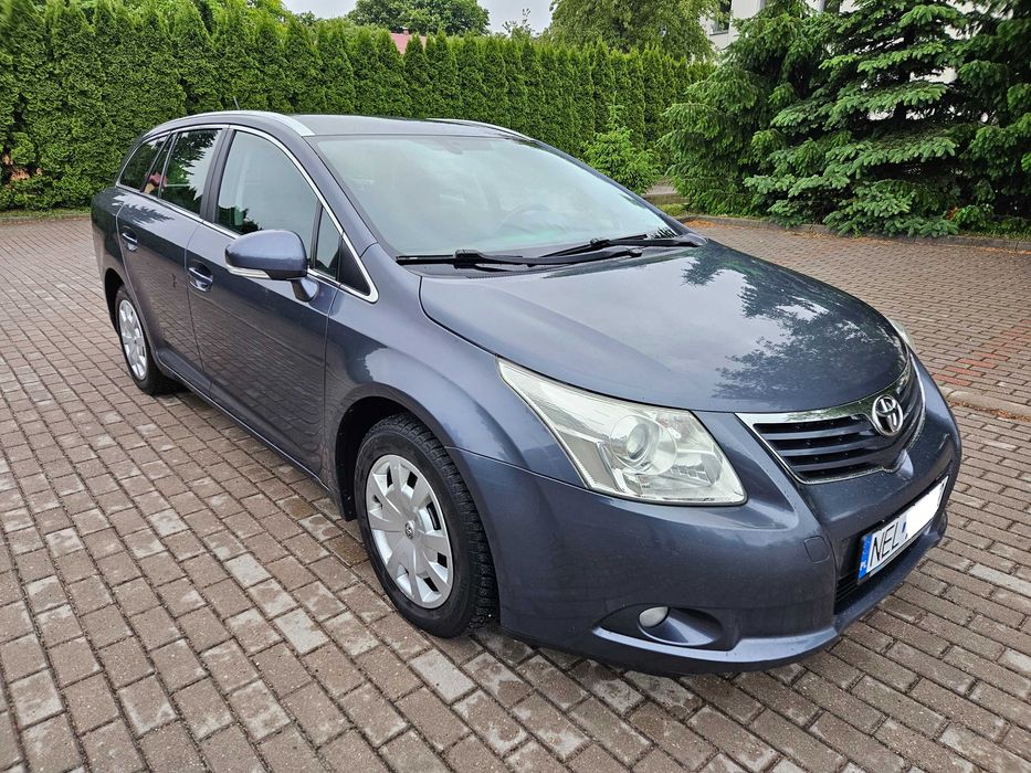 **Toyota Avensis III 2.0D 2009r - Super stan**