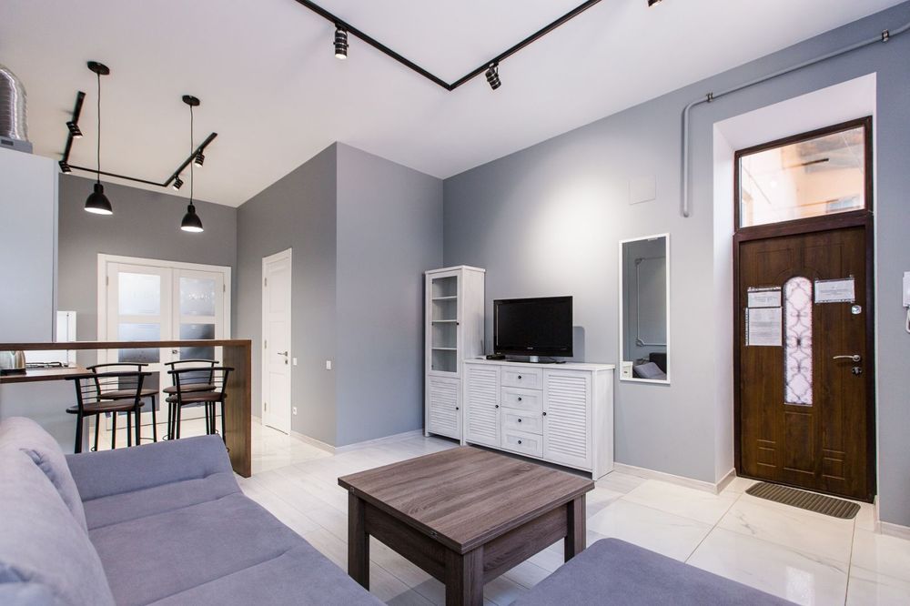 Вільно сьогодні, апартаменти від власника, подобово з новим ремонтом.