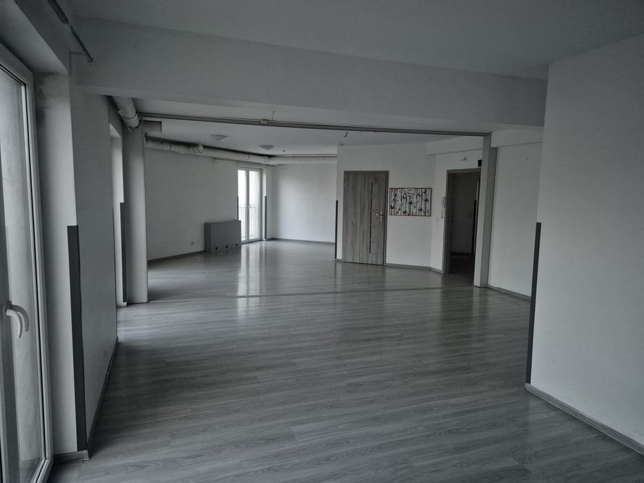 duży lokal usługowy w centrum Nidzicy 240m2