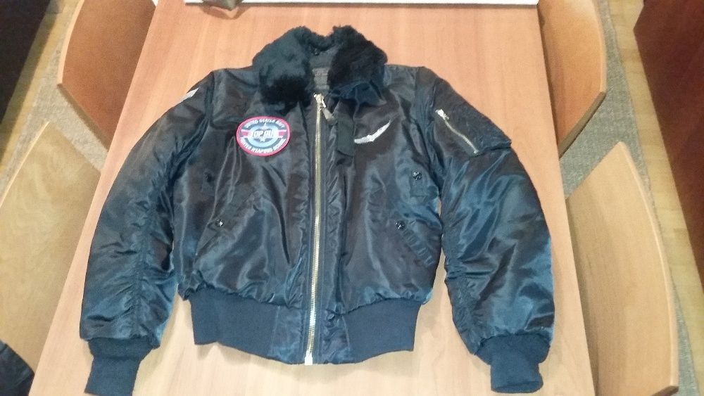 Casaco Top Gun aproveite os saldos 85 euros antes 137 euros