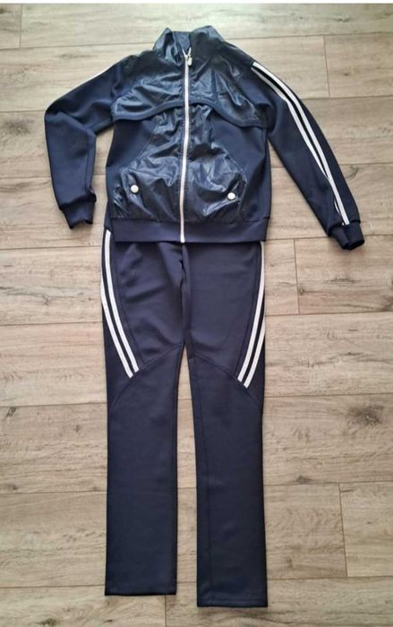 Спортивний костюм