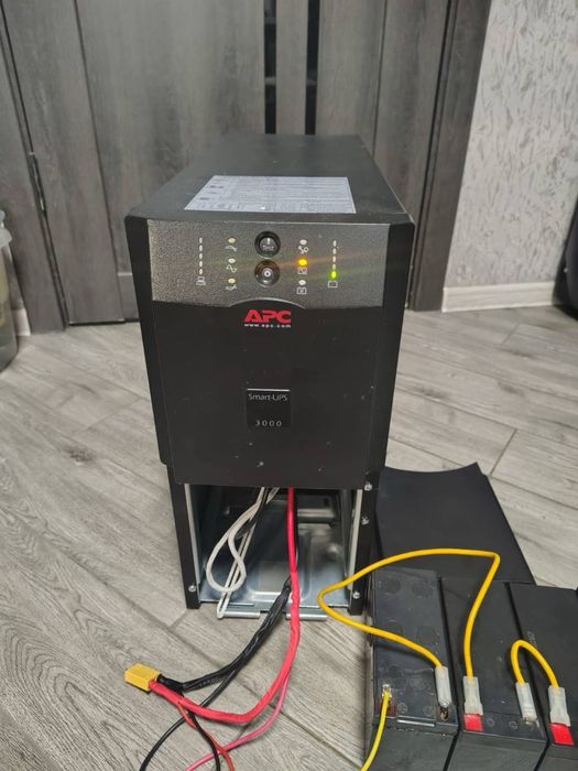 ДБЖ APC Smart-UPS 3000VA / 48 в без АКБ
