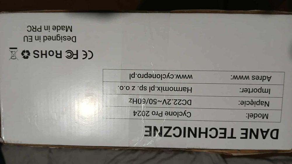 witam mam na sprzedaż odkurzacz