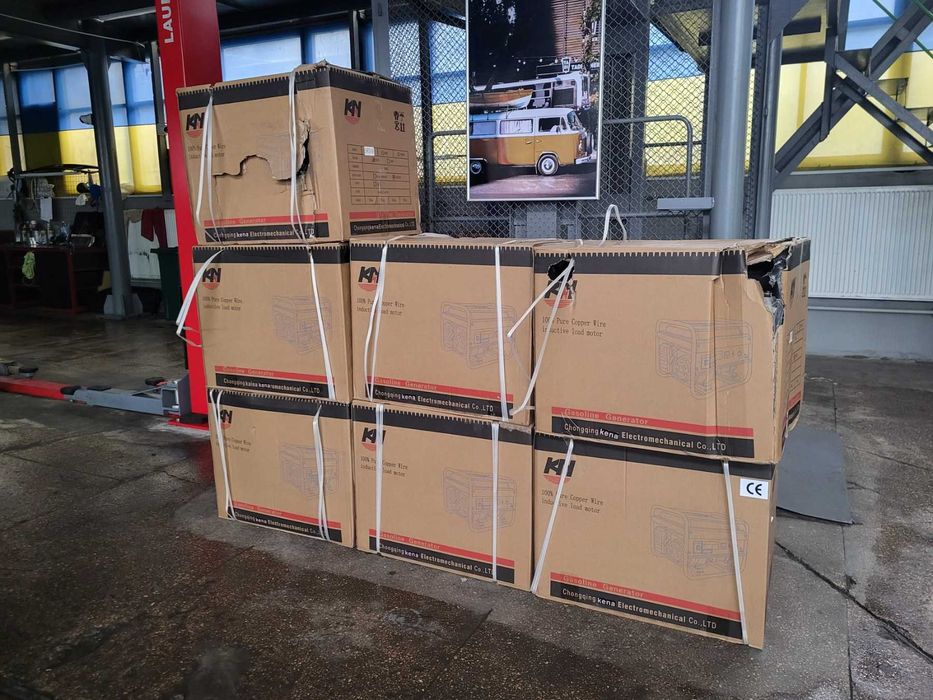 Бензиновий генератор HUAN NENG