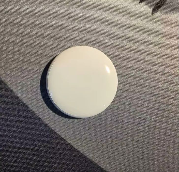 Захисна плівка і силіконовий чохол (брелок) для AirTag