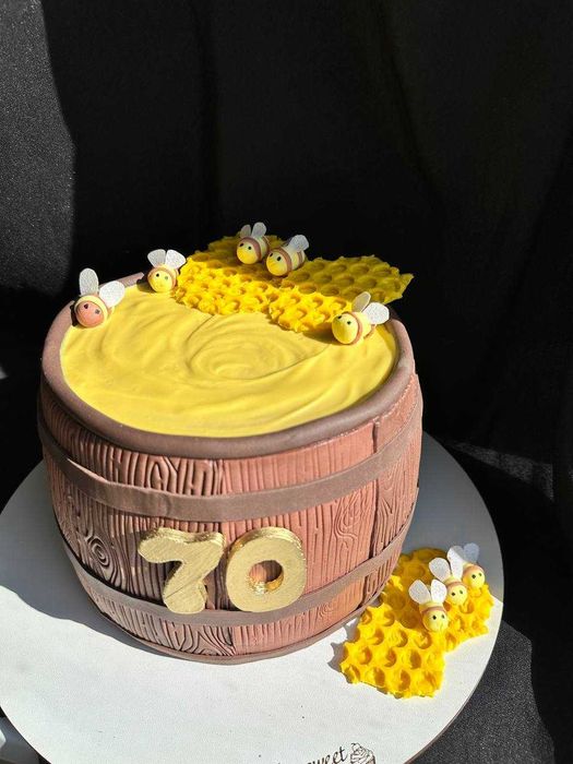 Торти на замовлення Київ.