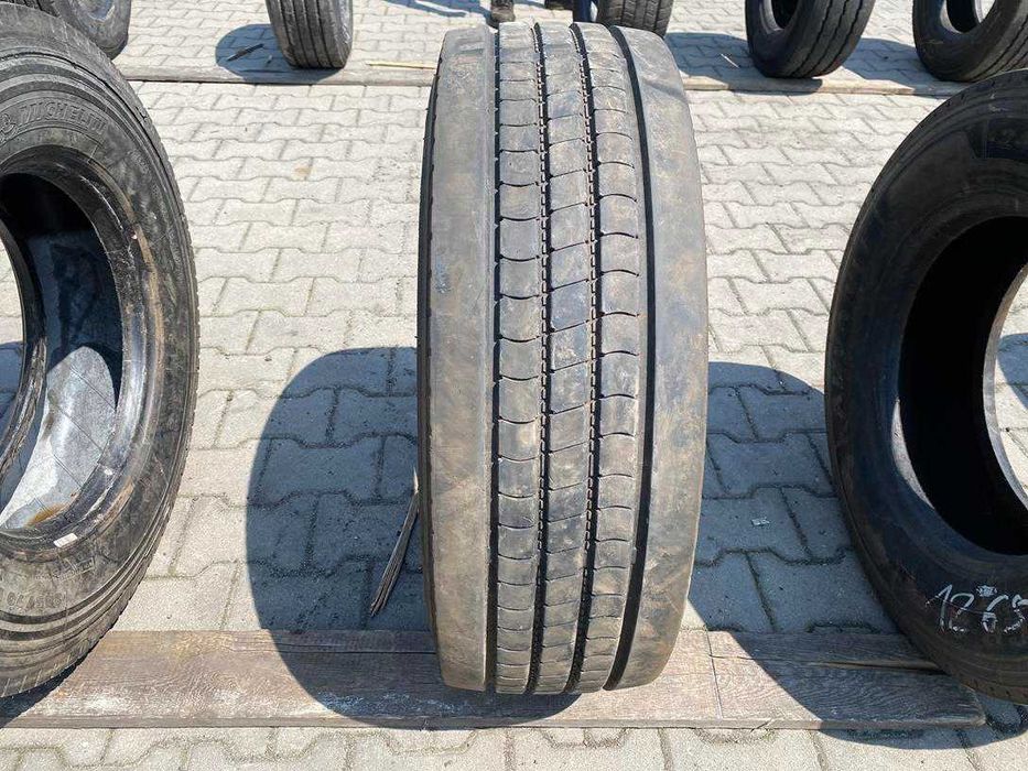 Opona używana ciężarowa przednia 245/70R17.5 FALKEN RI151 / 9-10mm