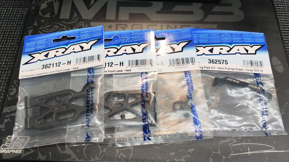 Xray XB4 24 Carpet