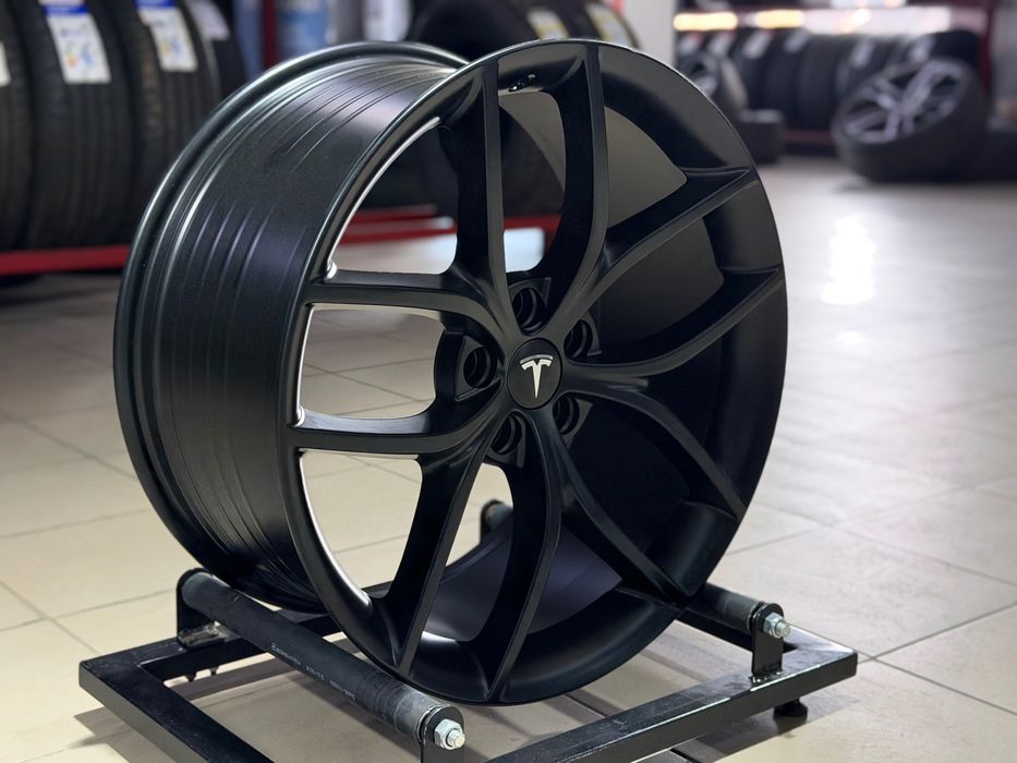 Нові диски Tesla R19 5x114.3  TES139 Matte Black
