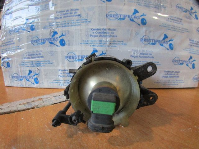 Farol nevoeiro frente direito VOLVO C30