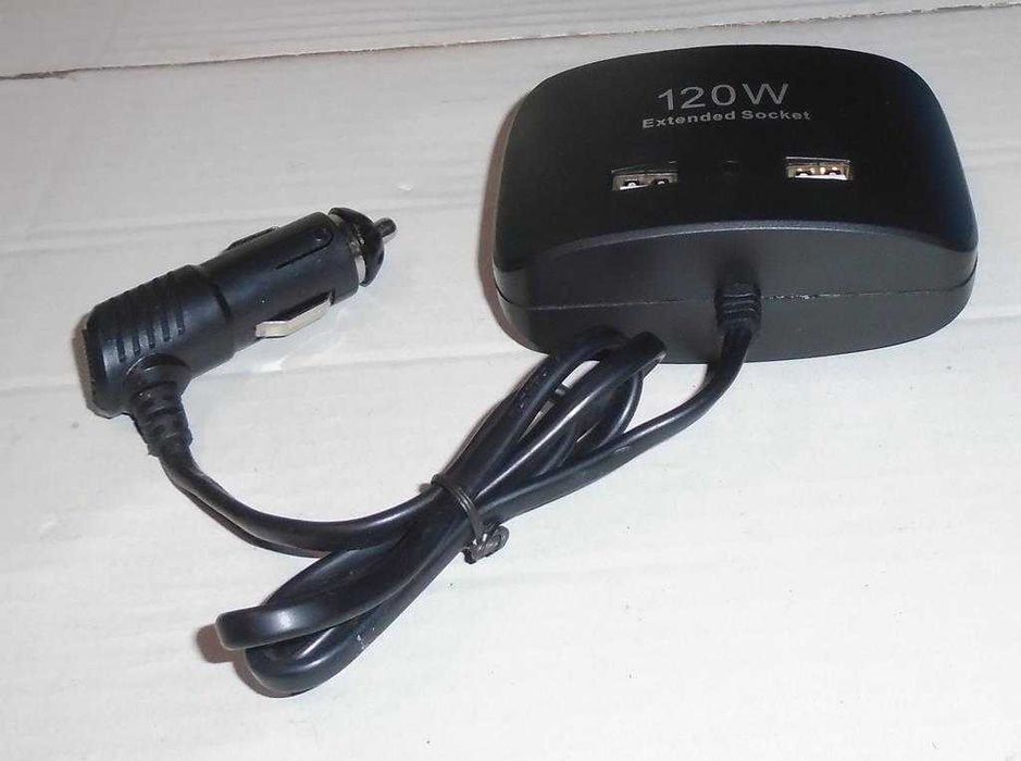 Ficha isqueiro tripla 12V. (120W) com 2 fichas USB 5V/1Amp. NOVO