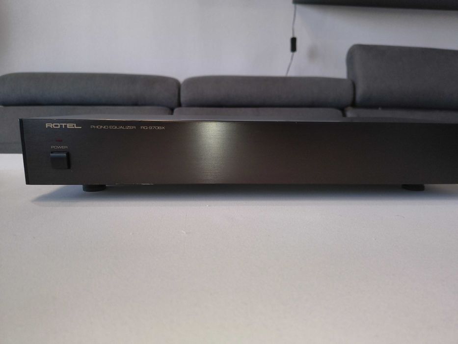 Przedwzmacniacz gramofonowy Rotel RQ-970BX