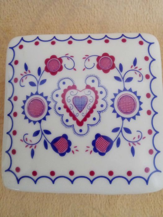 Caixa porcelana vintage AGRocha