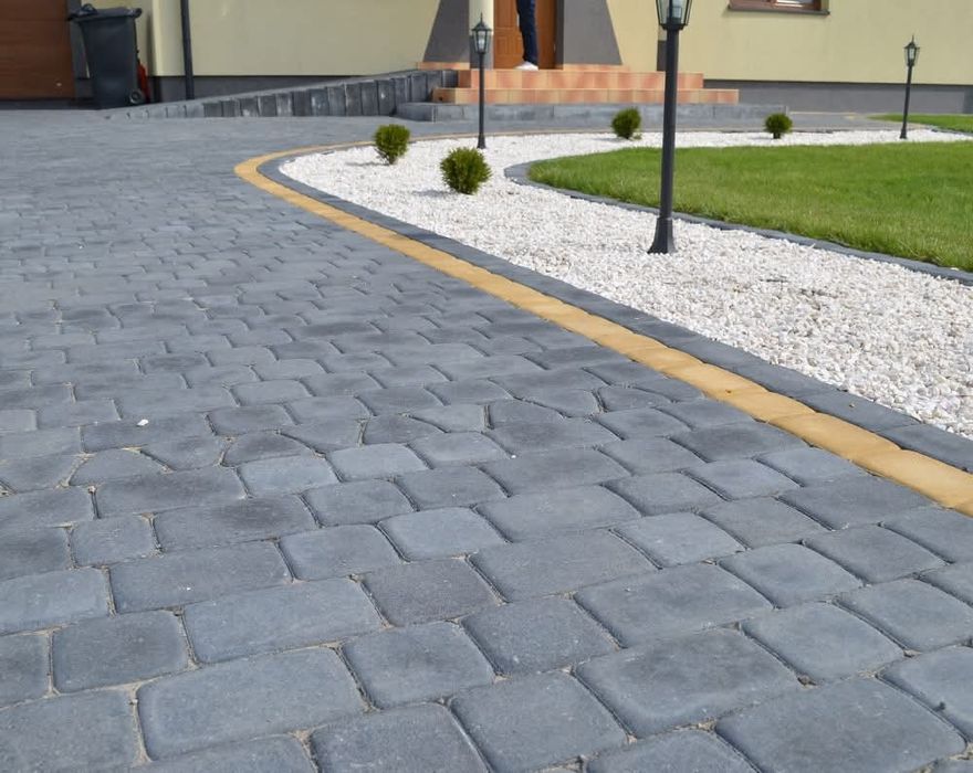 Układanie kostki brukowej