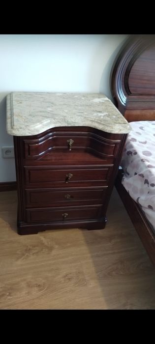 Cama, Jogo de quarto em perfeito estado