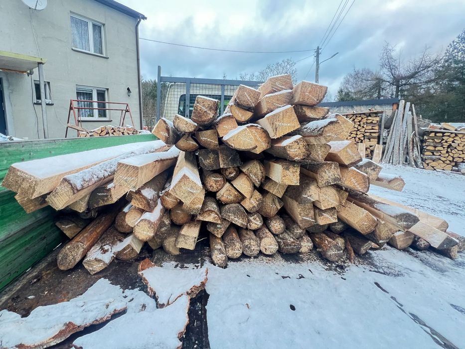 Drewniane słupki do płotu ogrodzenia dowóz
