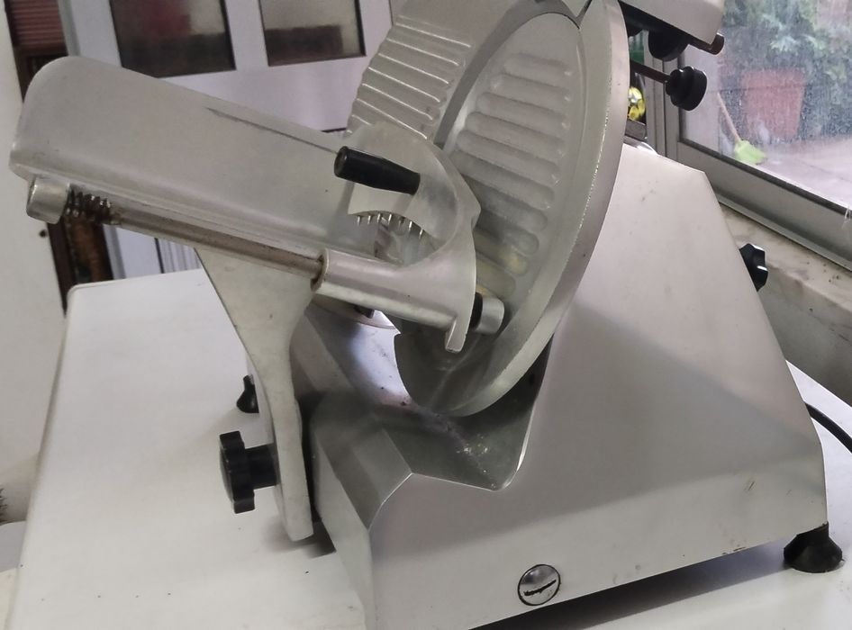 Máquina de cortar fiambre